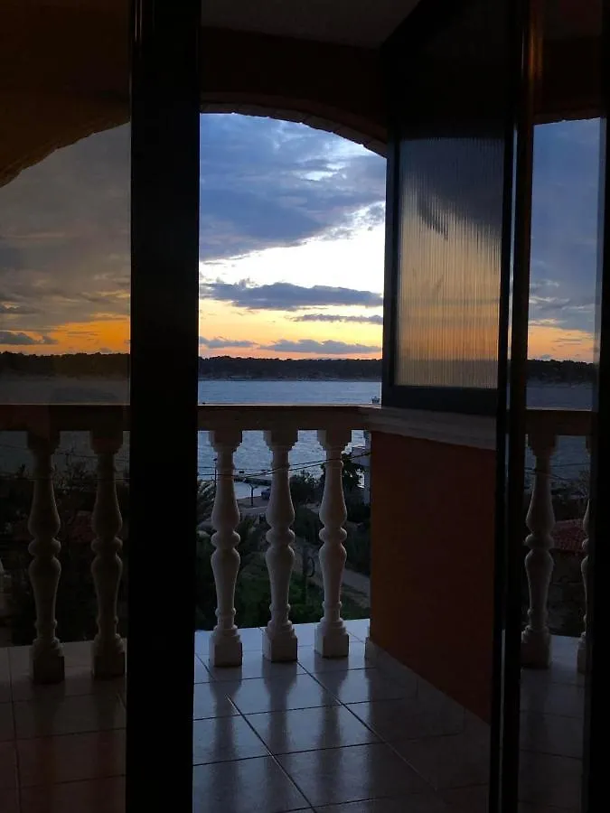 Sunshine Apartment Barbat na Rabu